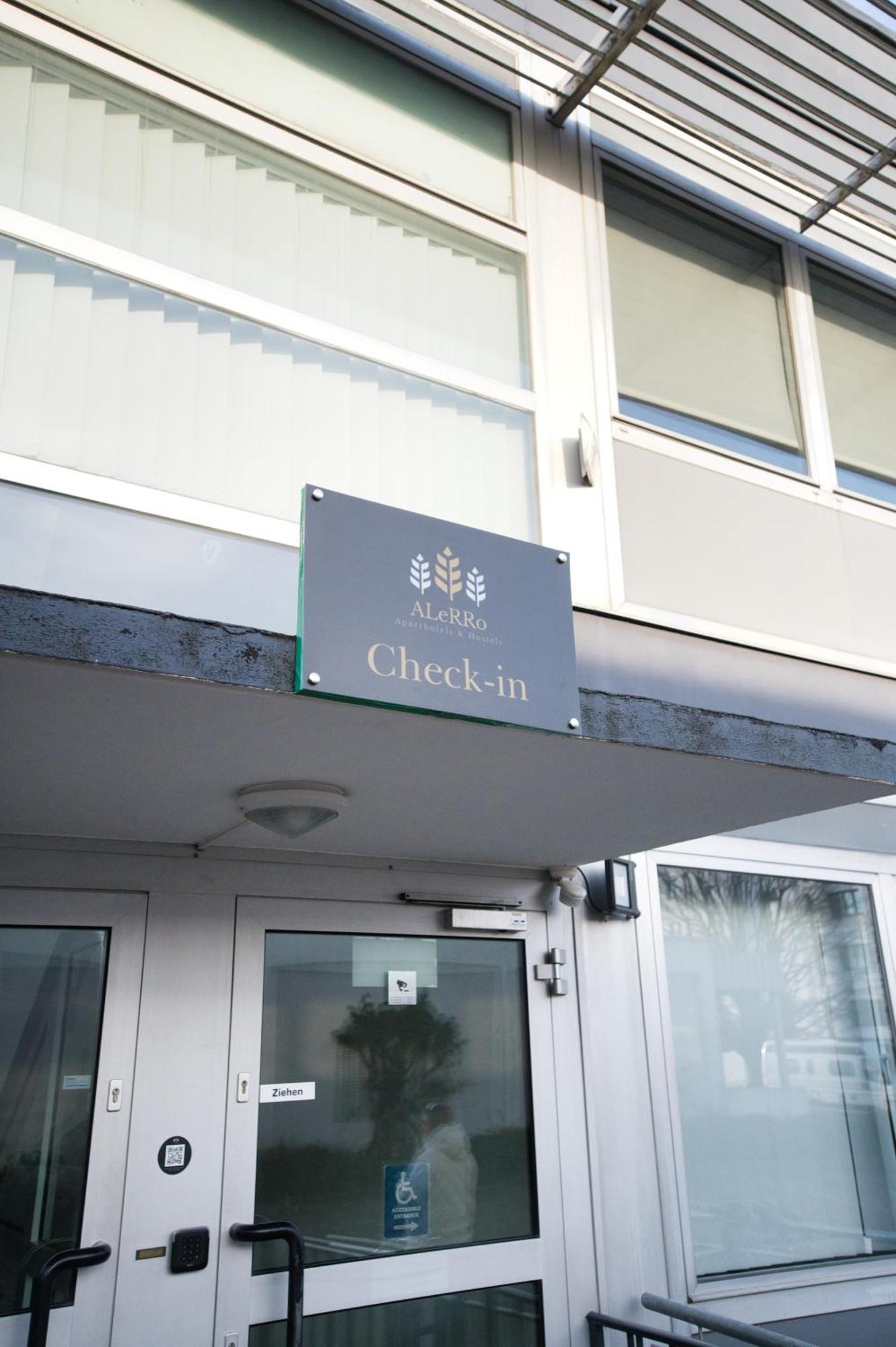 Hostel Messe Laatzen Exterior photo